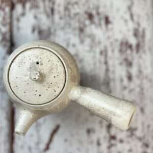 Külgsangaga teekann VAIKUSE RING 500 ml