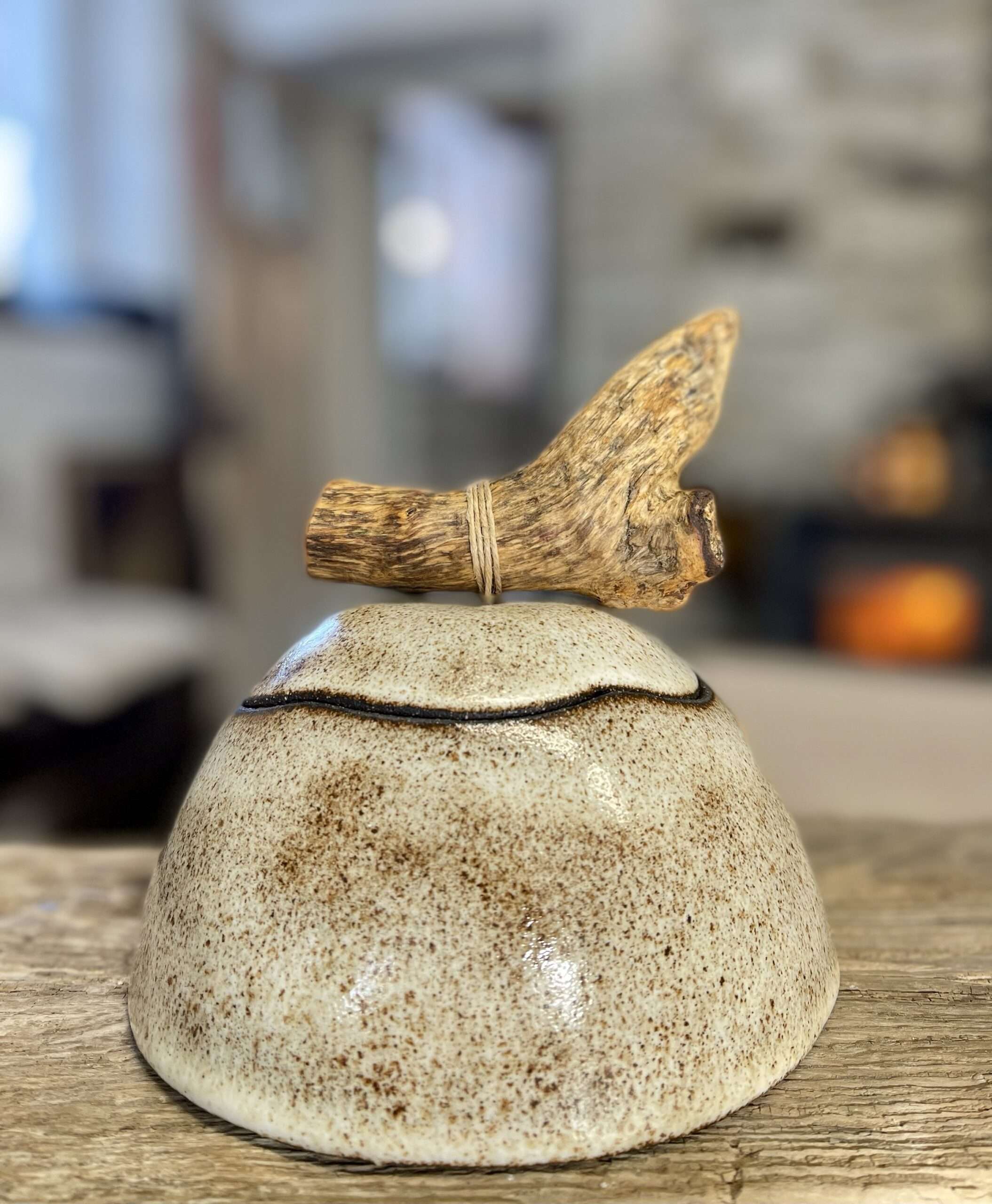 Unikaalne Kästitöö Keraamia, Töötoad, Tellimustööd